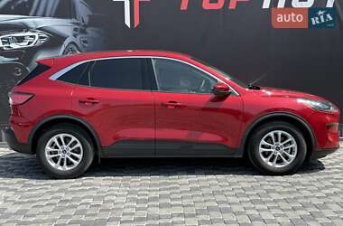 Внедорожник / Кроссовер Ford Escape 2020 в 