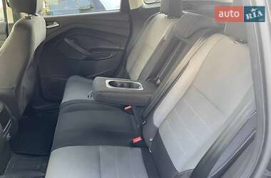 Внедорожник / Кроссовер Ford Escape 2016 в 
