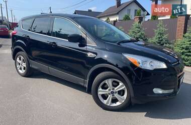 Внедорожник / Кроссовер Ford Escape 2016 в 