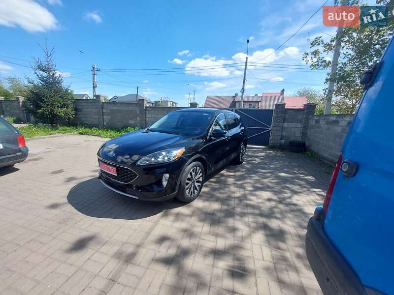 Позашляховик / Кросовер Ford Escape 2019 в Рівному