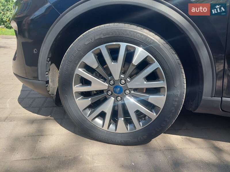 Позашляховик / Кросовер Ford Escape 2019 в Рівному