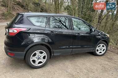 Позашляховик / Кросовер Ford Escape 2017 в Одесі