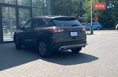 Внедорожник / Кроссовер Ford Escape 2020 в 
