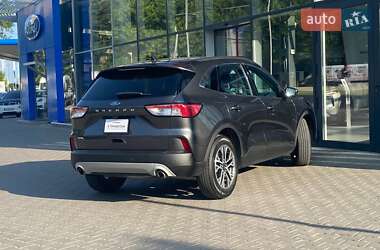 Внедорожник / Кроссовер Ford Escape 2020 в 