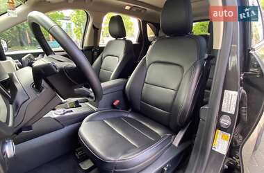 Внедорожник / Кроссовер Ford Escape 2020 в 