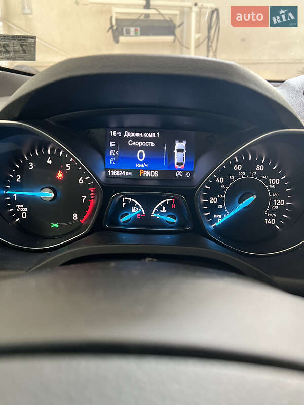 Позашляховик / Кросовер Ford Escape 2017 в Рівному