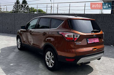 Внедорожник / Кроссовер Ford Escape 2016 в 