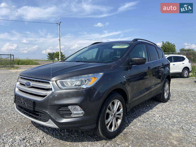 Позашляховик / Кросовер Ford Escape 2017 в Львові