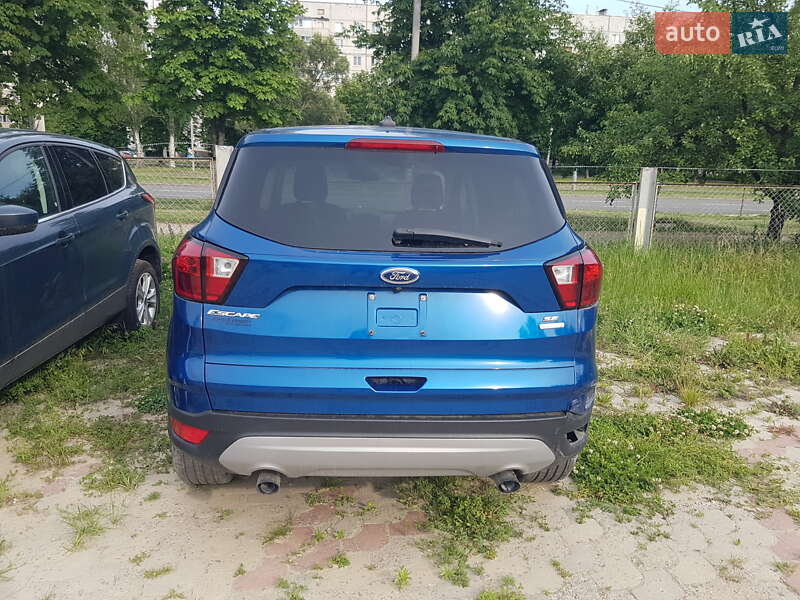 Внедорожник / Кроссовер Ford Escape 2019 в Харькове