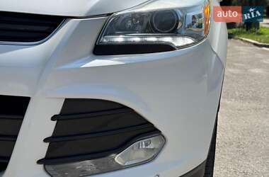 Внедорожник / Кроссовер Ford Escape 2014 в 