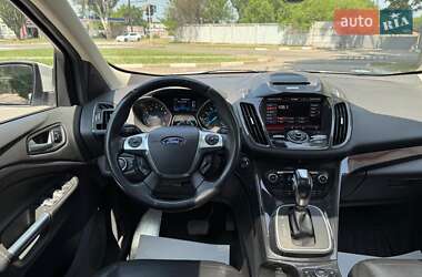 Внедорожник / Кроссовер Ford Escape 2014 в 