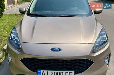 Внедорожник / Кроссовер Ford Escape 2020 в 