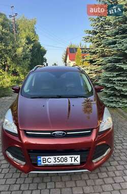 Позашляховик / Кросовер Ford Escape 2015 в 