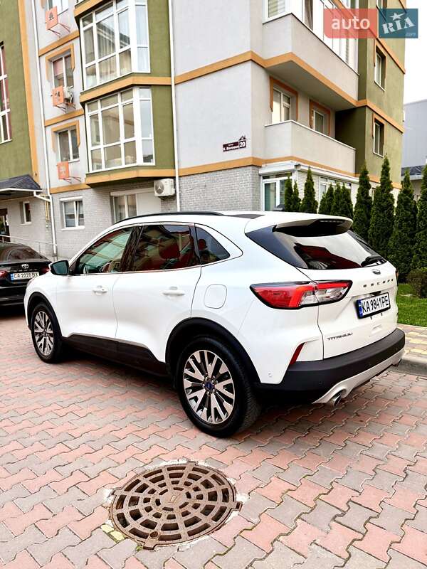 Внедорожник / Кроссовер Ford Escape 2021 в Киеве