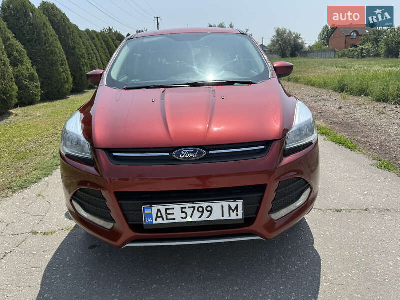 Внедорожник / Кроссовер Ford Escape 2016 в Днепре