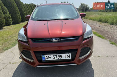 Внедорожник / Кроссовер Ford Escape 2016 в 