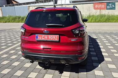 Внедорожник / Кроссовер Ford Escape 2016 в 