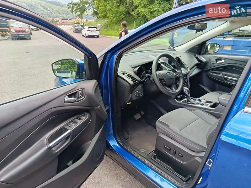 Внедорожник / Кроссовер Ford Escape 2018 в Сколе фото 10 Внедорожник / Кроссовер Ford Escape 2018 в Сколе
