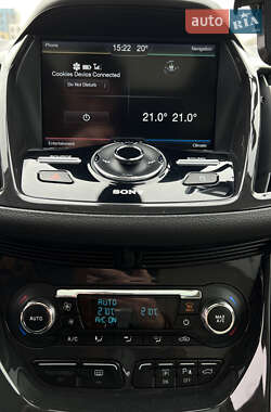 Позашляховик / Кросовер Ford Escape 2014 в 