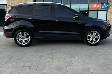 Внедорожник / Кроссовер Ford Escape 2015 в 