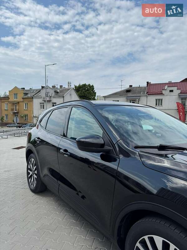 Внедорожник / Кроссовер Ford Escape 2020 в Львове
