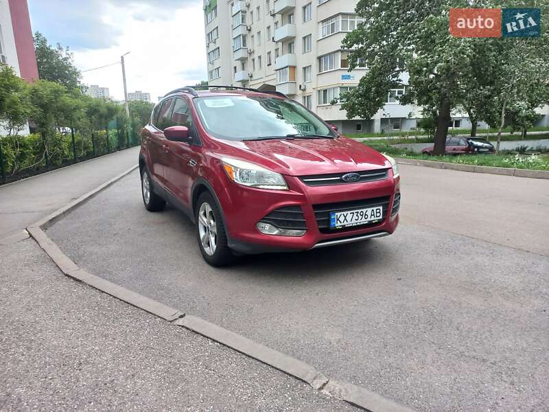 Внедорожник / Кроссовер Ford Escape 2013 в 