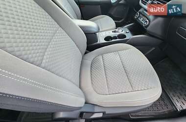 Внедорожник / Кроссовер Ford Escape 2021 в 