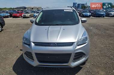 Внедорожник / Кроссовер Ford Escape 2016 в 