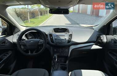 Внедорожник / Кроссовер Ford Escape 2016 в 