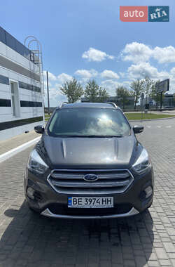 Позашляховик / Кросовер Ford Escape 2018 в 