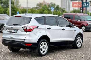 Внедорожник / Кроссовер Ford Escape 2018 в 