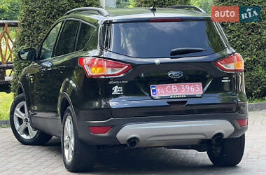 Внедорожник / Кроссовер Ford Escape 2014 в 