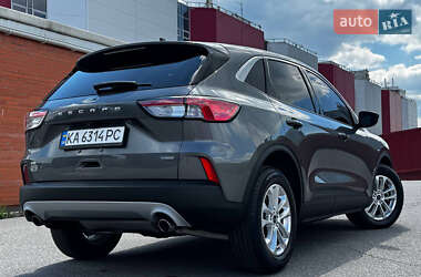 Внедорожник / Кроссовер Ford Escape 2022 в 