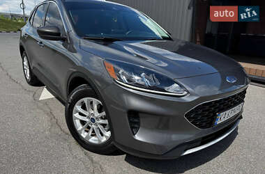 Внедорожник / Кроссовер Ford Escape 2022 в 