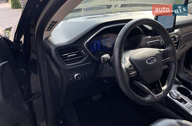 Внедорожник / Кроссовер Ford Escape 2020 в 