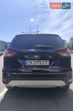Внедорожник / Кроссовер Ford Escape 2015 в 