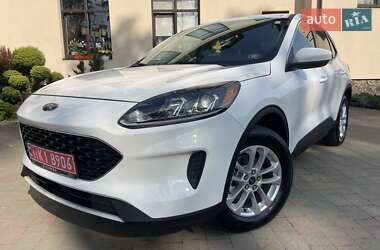Внедорожник / Кроссовер Ford Escape 2020 в 
