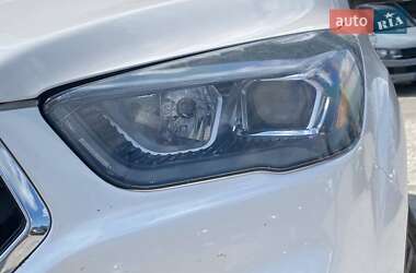 Внедорожник / Кроссовер Ford Escape 2017 в 