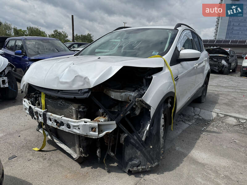 Внедорожник / Кроссовер Ford Escape 2016 в Киеве фото 4 Внедорожник / Кроссовер Ford Escape 2016 в Киеве