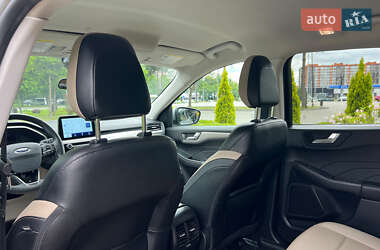 Внедорожник / Кроссовер Ford Escape 2022 в 