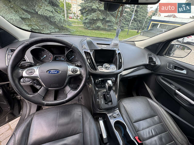 Внедорожник / Кроссовер Ford Escape 2015 в Ивано-Франковске