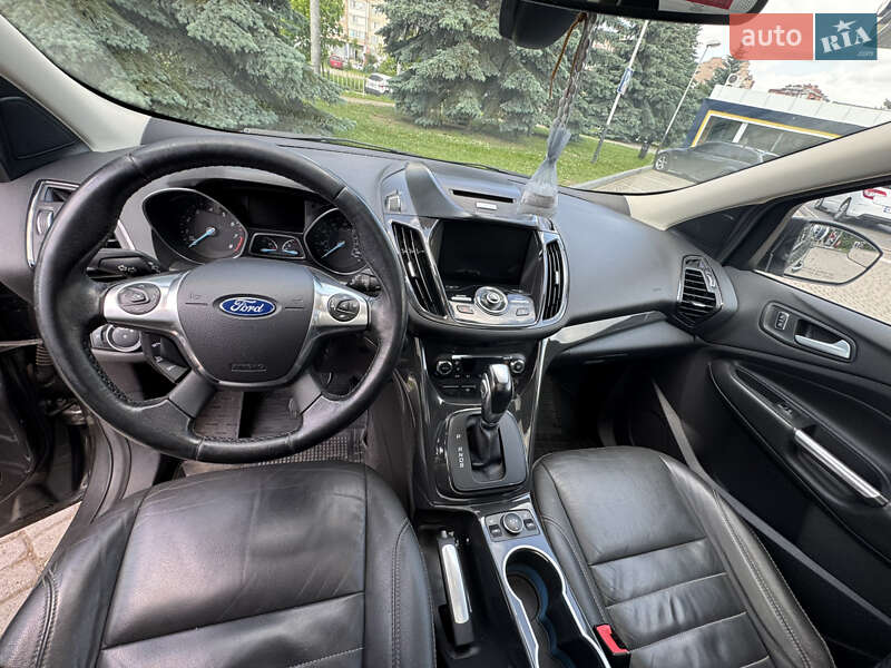 Внедорожник / Кроссовер Ford Escape 2015 в Ивано-Франковске