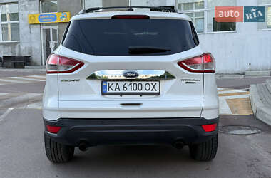 Внедорожник / Кроссовер Ford Escape 2014 в 