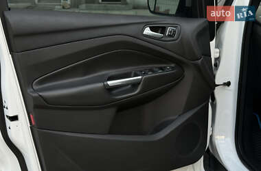 Внедорожник / Кроссовер Ford Escape 2014 в 