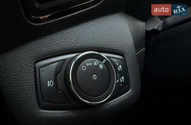 Внедорожник / Кроссовер Ford Escape 2014 в 