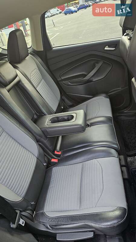 Позашляховик / Кросовер Ford Escape 2017 в Харкові