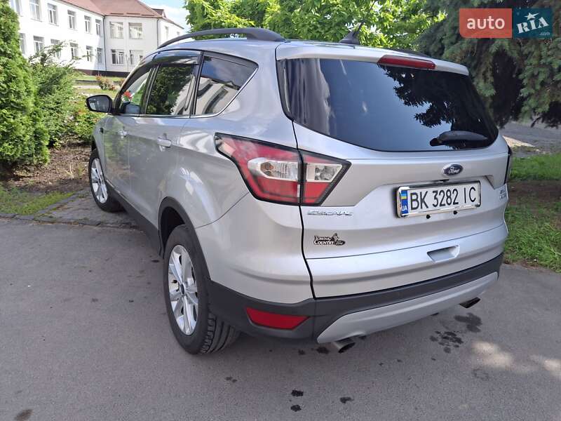 Внедорожник / Кроссовер Ford Escape 2018 в Изяславе