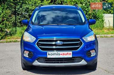Внедорожник / Кроссовер Ford Escape 2018 в 