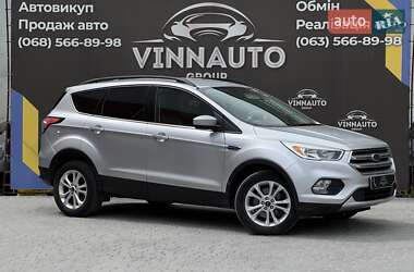 Позашляховик / Кросовер Ford Escape 2017 в Вінниці