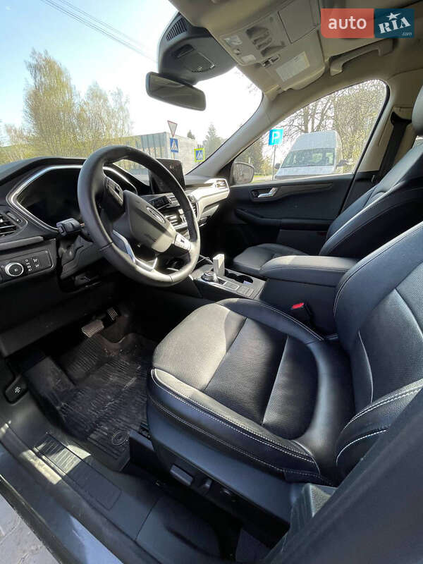 Внедорожник / Кроссовер Ford Escape 2020 в Луцке